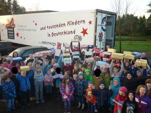Kinder helfen Kindern